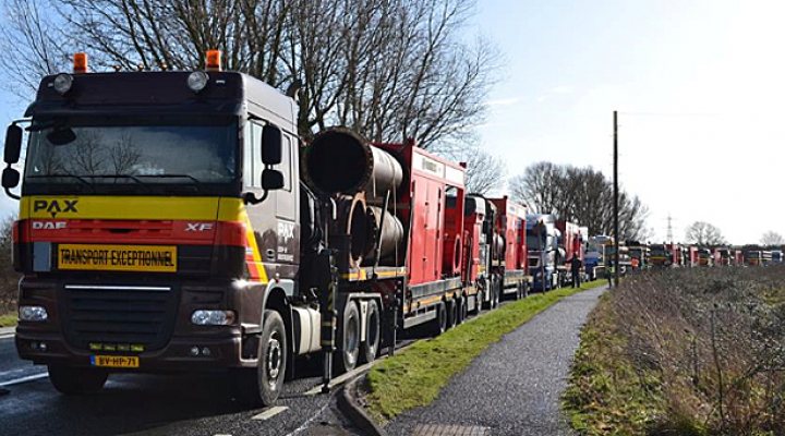 dws-somerset-levels-van-heck-convoy2-700px