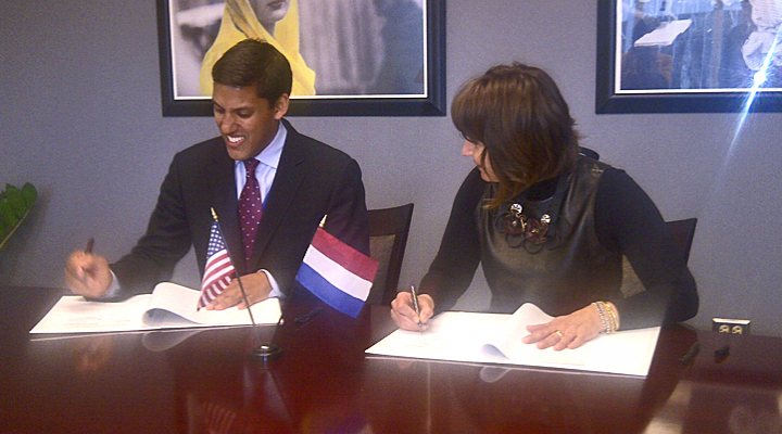 dws-swf-usaid-rajiv-shah-ploumen-mou-770-px
