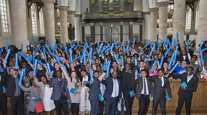 dws-unesco-ihe-all-graduates2016-770px