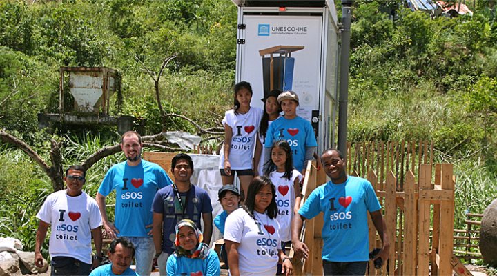 dws-unesco-ihe-esos-toilet-tacloban2-770px