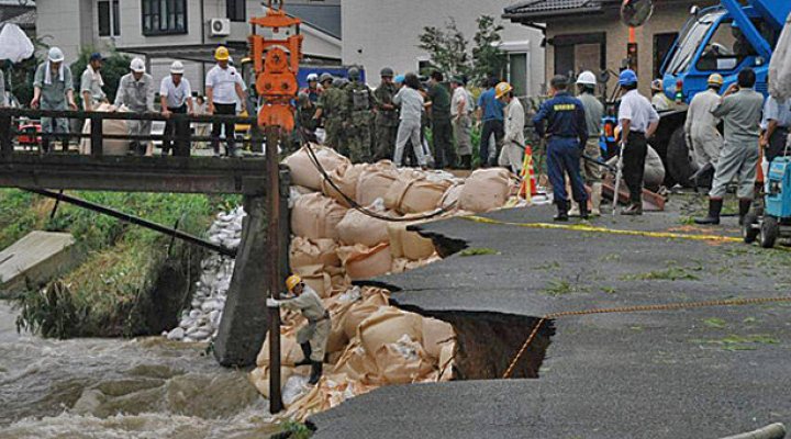 dws-unesco-ihe-pearl-japan-koura-floods-2012-675px-1