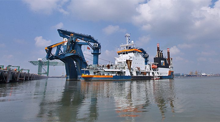 dws-van-oord-bali-benoa-csd-athena-770px-1