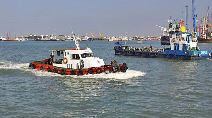 dws-van-oord-surabaya-harbour-770px