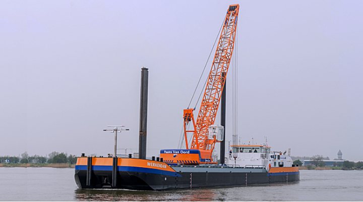 dws-van-oord-werkendam-lng-crane-vessel-770px-1