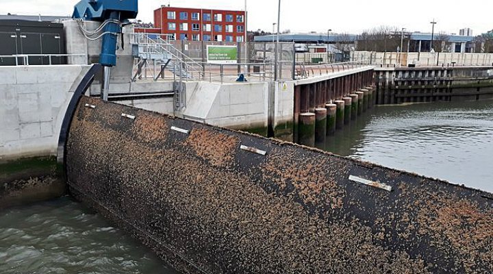 dws-volkerstevin-ipswich-rotating-gate-750px