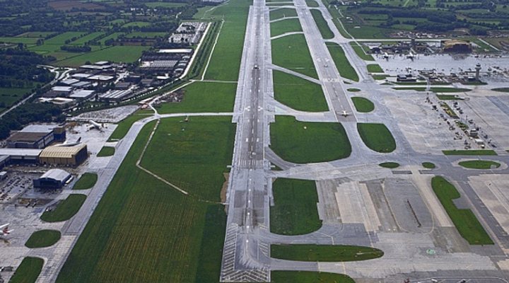 dws-volkerwessels-gatwich-runway-770px-1