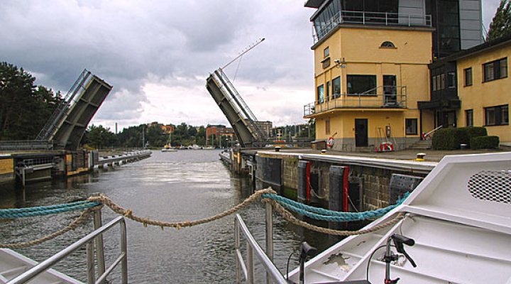 dws-wibo-sodertalje-locks-650px