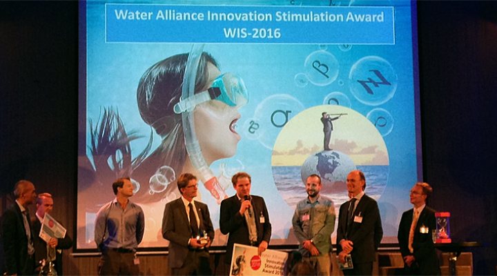 dws-wis-award-2016-winners-on-stage-770px