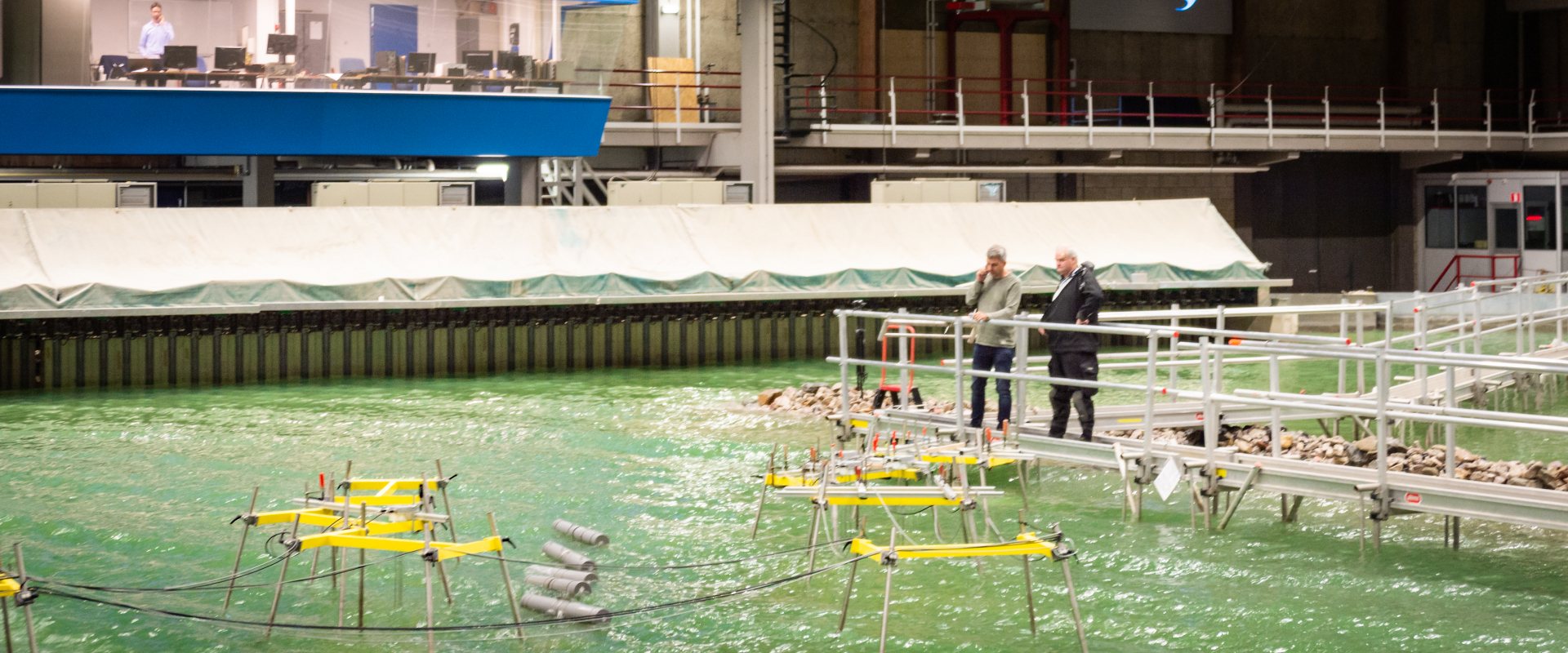 Model testing of Slow Mill wave energy convertors in the Dalta Basin at Deltares