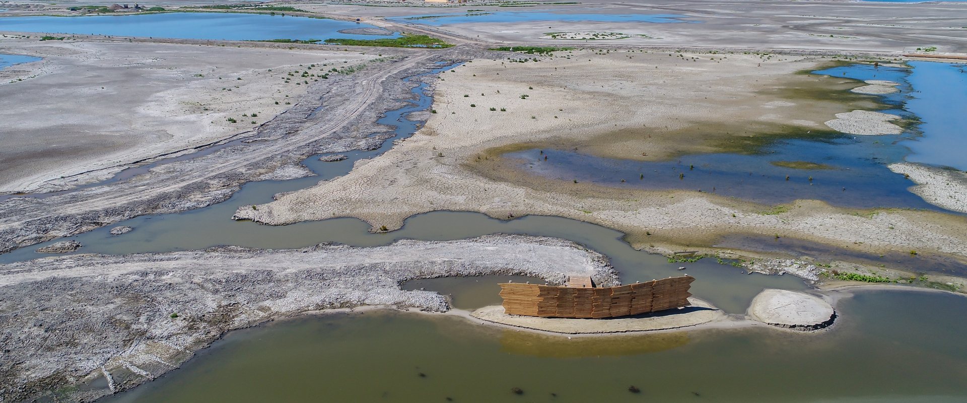 Construction of archipelago of islands in the middle of the Dutch fresh water lake IJsselmeer