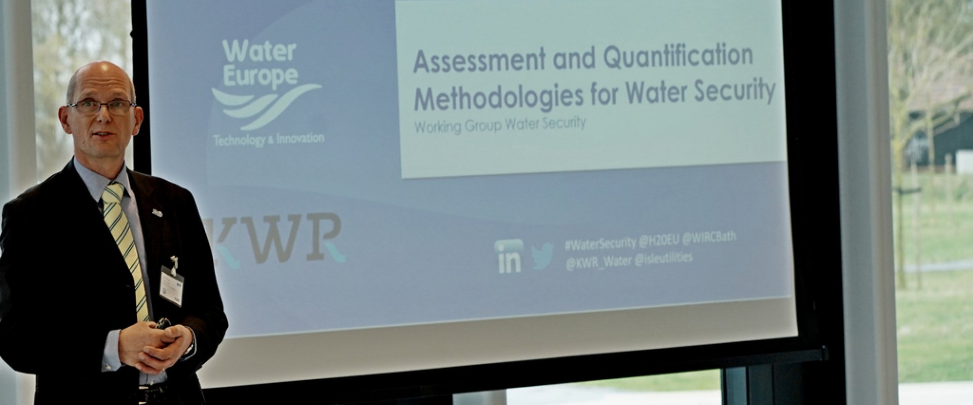 Mr Hofman of KWR opening the workshop on Water Security