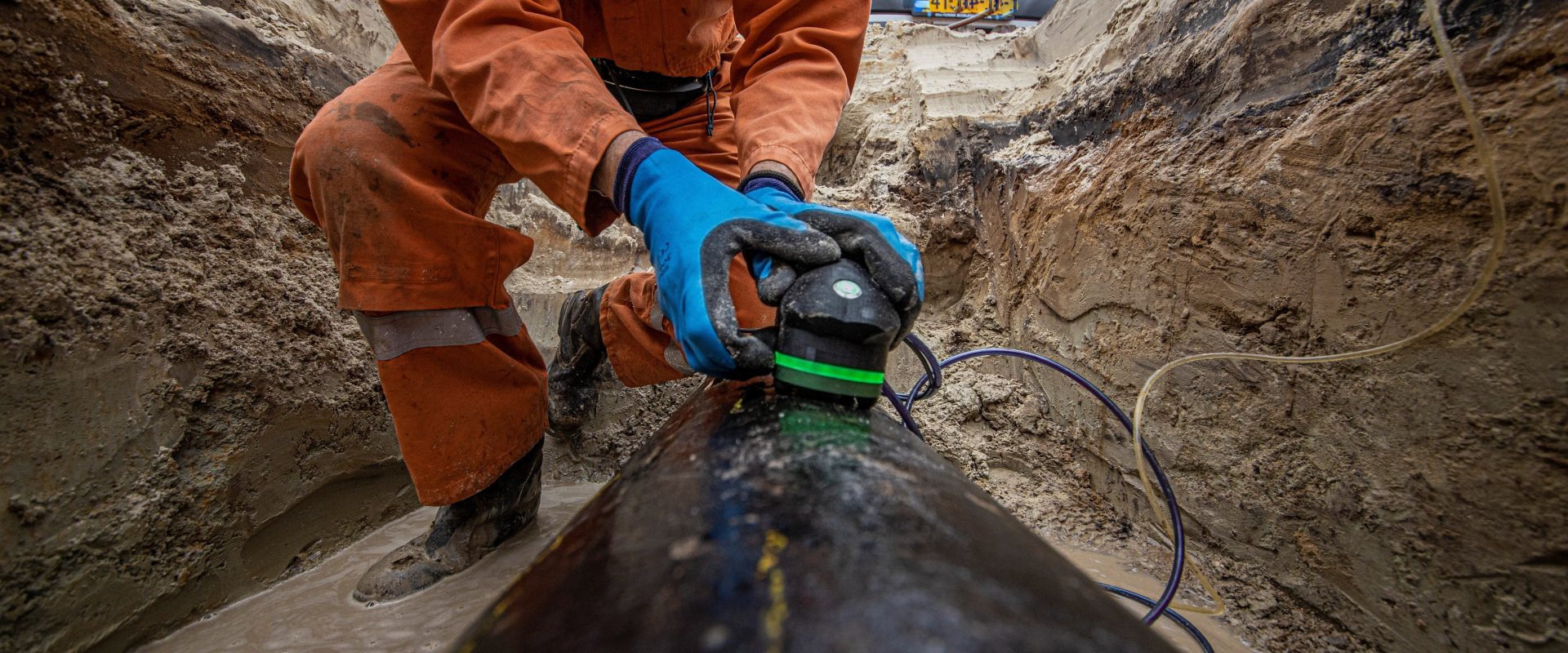Pipescanner being used