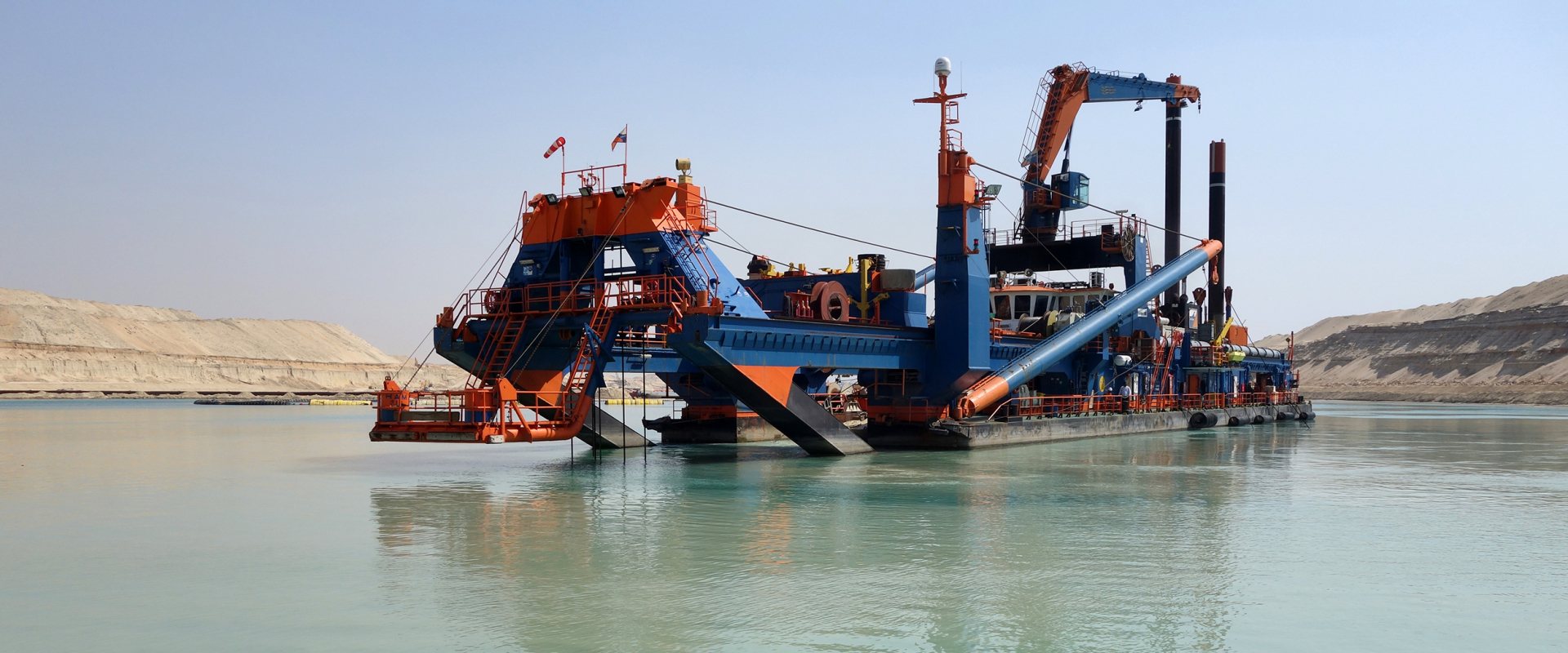 Cutter suction dredger HAM218 of Van Oord at work