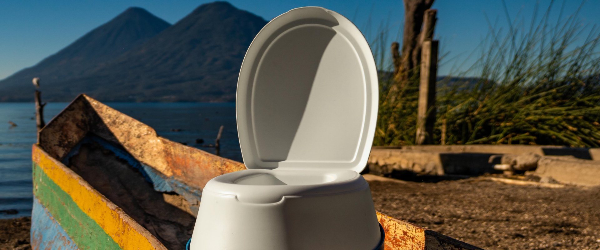 Non-flush toliet on transport over water