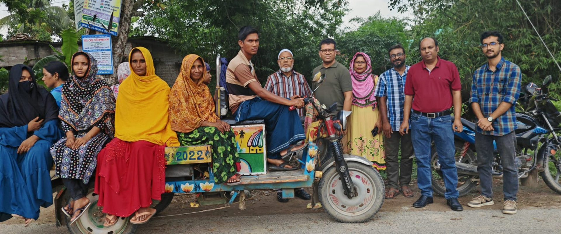 Bangladesh green roads photo